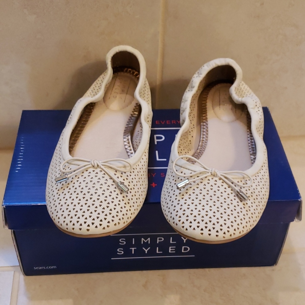 Brand New Women Flats 7